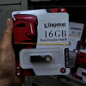 Usb Kingston SE9 16g copy (L1)